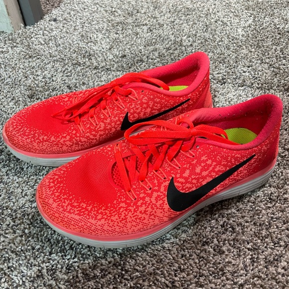 Nike sneakers - Picture 2 of 5